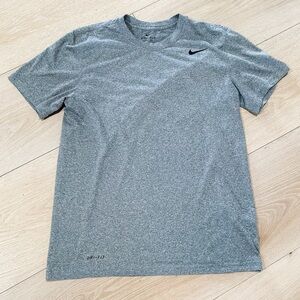 NIKE Men's Gray Dri-FIT Shirt